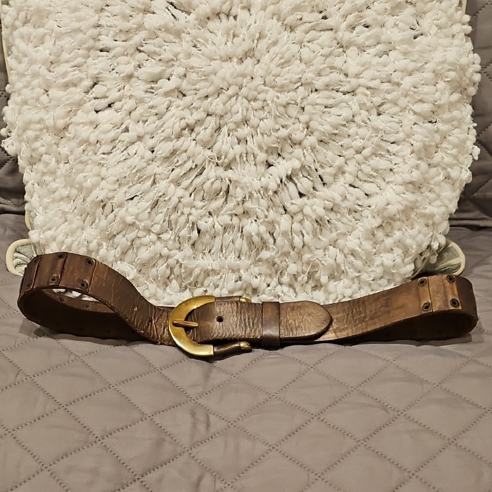 Vintage Italian Brown Metallic Leather Belt with Elegant Solid Brass Buckle